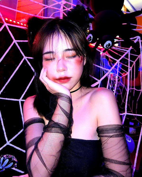 viixxmmii_ instagram image archive image