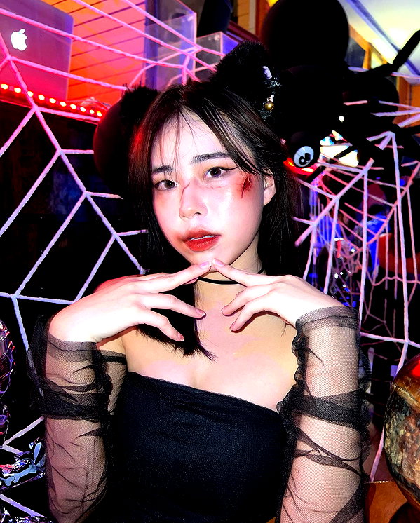 viixxmmii_ instagram image archive image