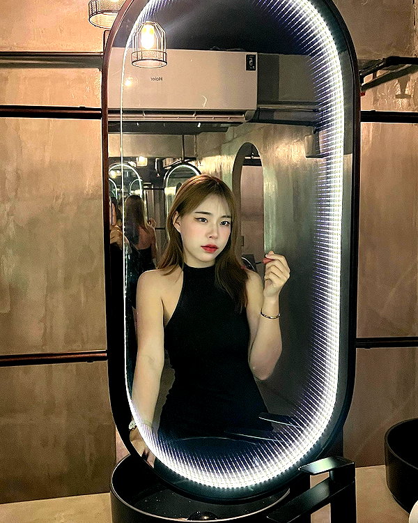 viixxmmii_ instagram image archive image