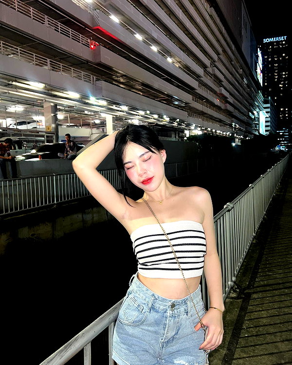 viixxmmii_ instagram image archive image