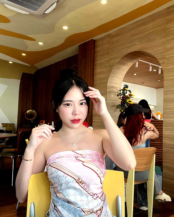 viixxmmii_ instagram image archive image