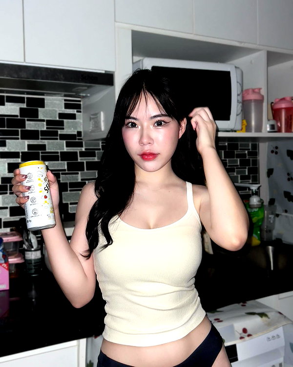 viixxmmii_ instagram image archive image