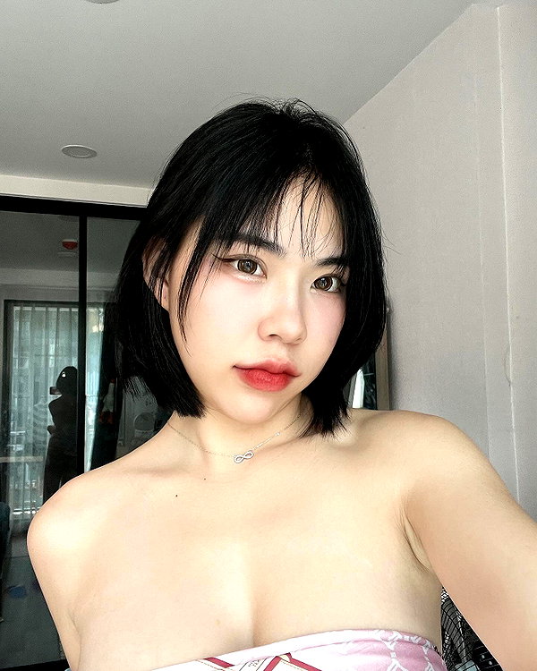 viixxmmii_ instagram image archive image