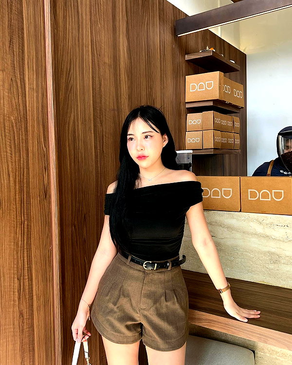 viixxmmii_ instagram image archive image
