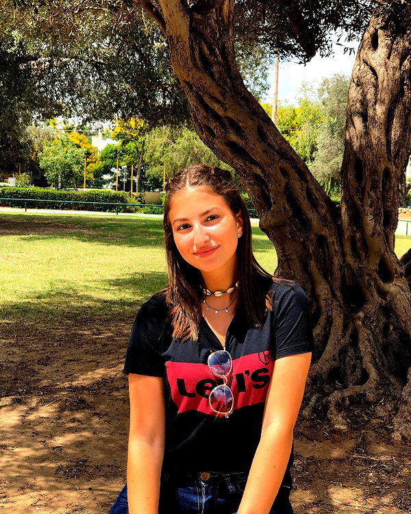 viki_dominev instagram image archive image