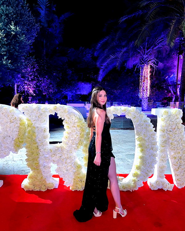 viki_dominev instagram image archive image