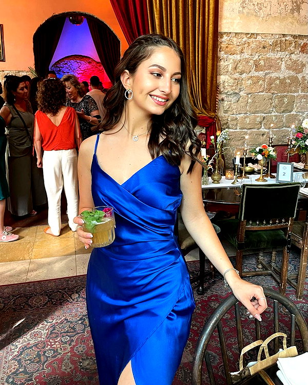 viki_dominev instagram image archive image