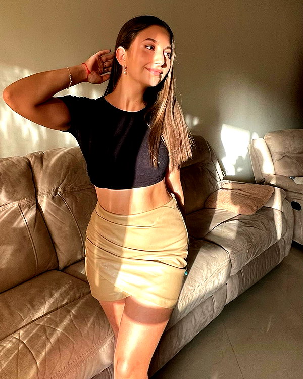 viki_dominev instagram image archive image