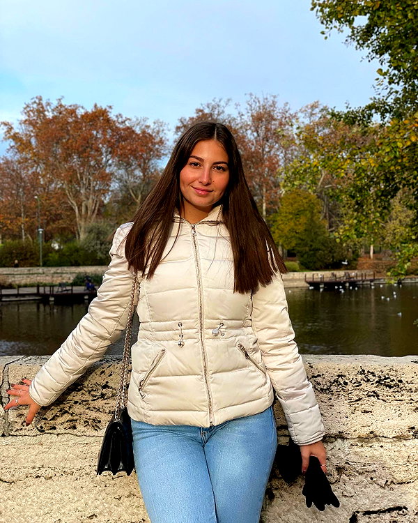 viki_dominev instagram image archive image