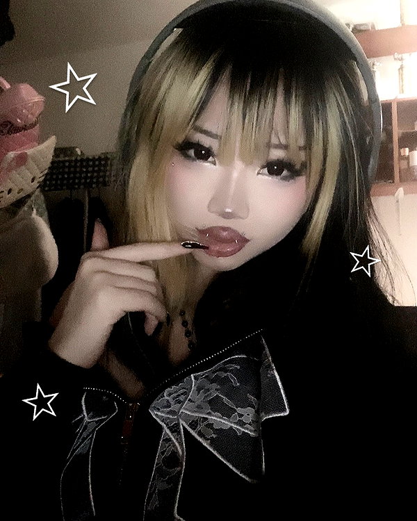 vixeniaaa instagram image archive image