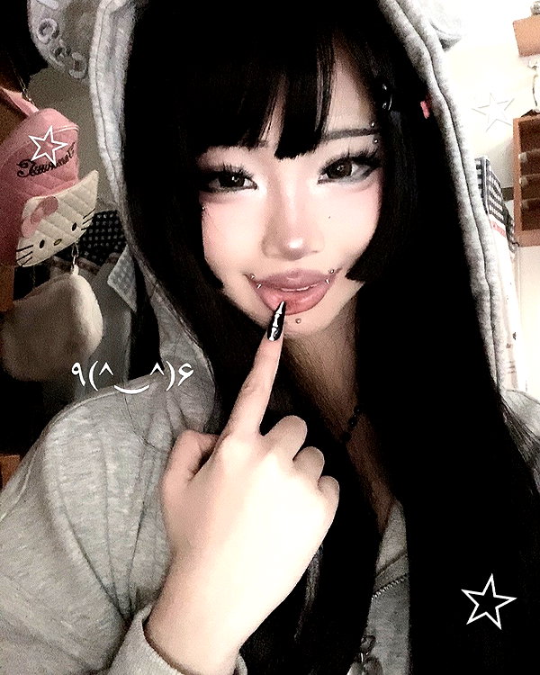 vixeniaaa instagram image archive image