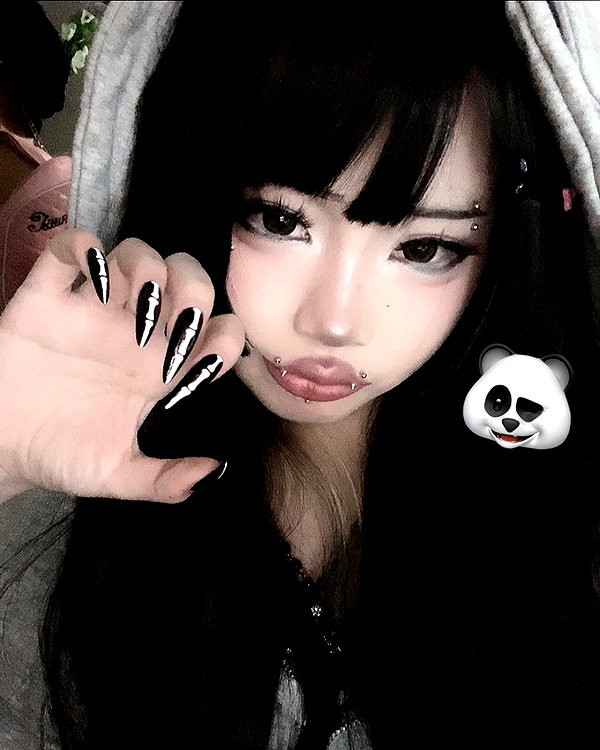 vixeniaaa instagram image archive image