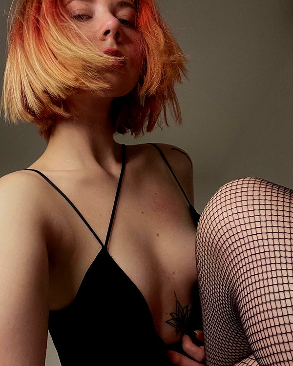 vixenp_ instagram image archive image