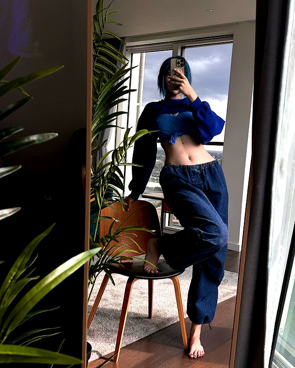 vixenp_ instagram image archive image