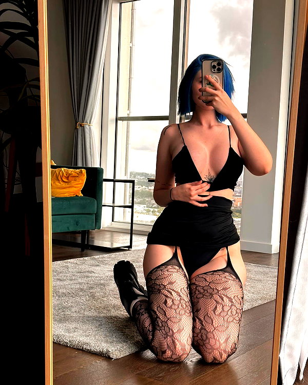 vixenp_ instagram image archive image