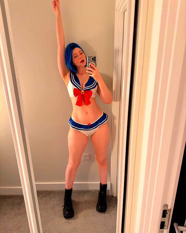 vixenp_ instagram image archive image