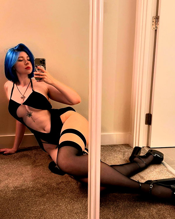 vixenp_ instagram image archive image