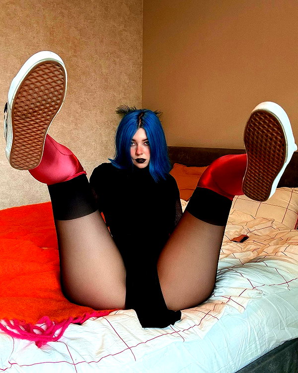vixenp_ instagram image archive image
