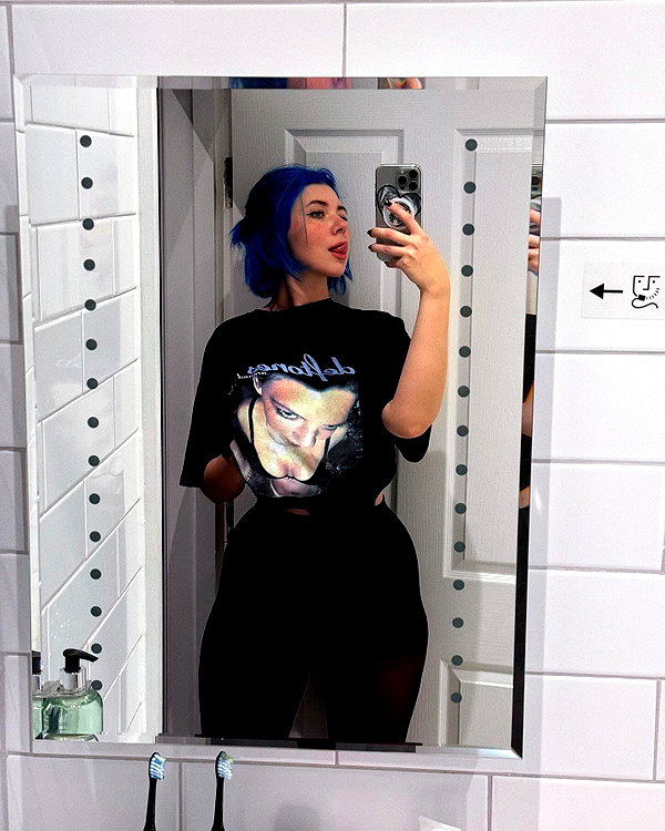 vixenp_ instagram image archive image