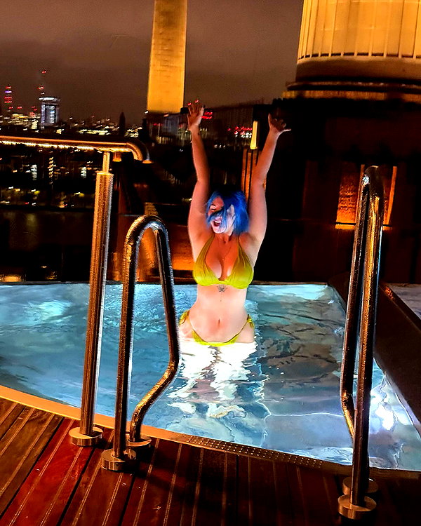 vixenp_ instagram image archive image