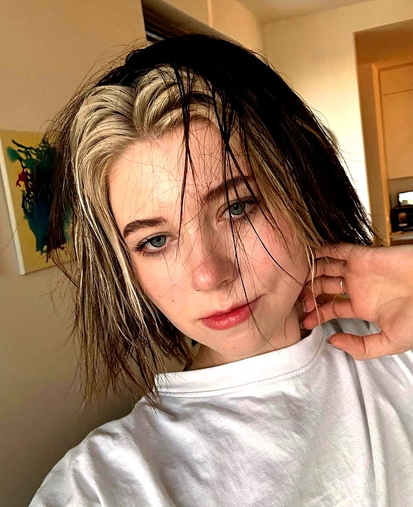 vixpolly.live instagram image archive image