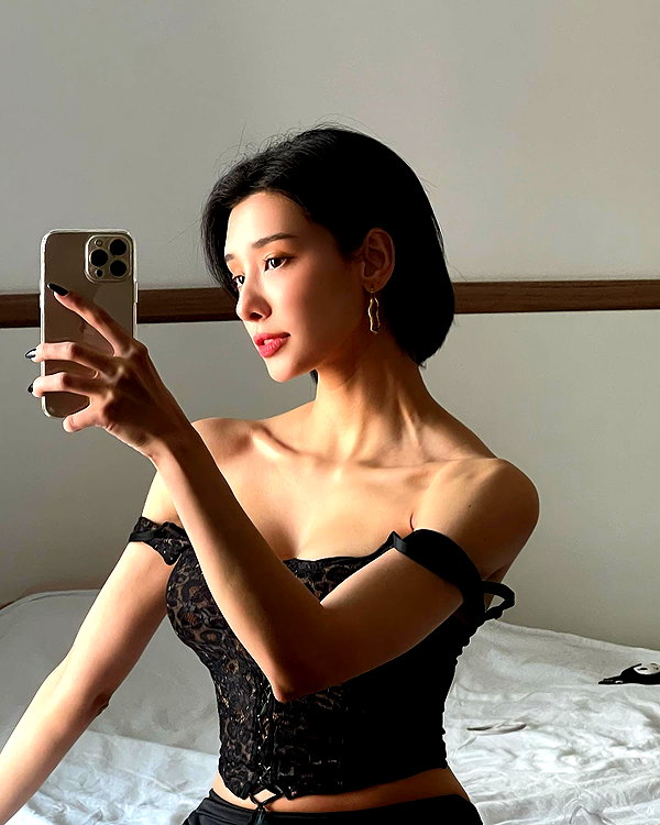 voulezjj instagram image archive image