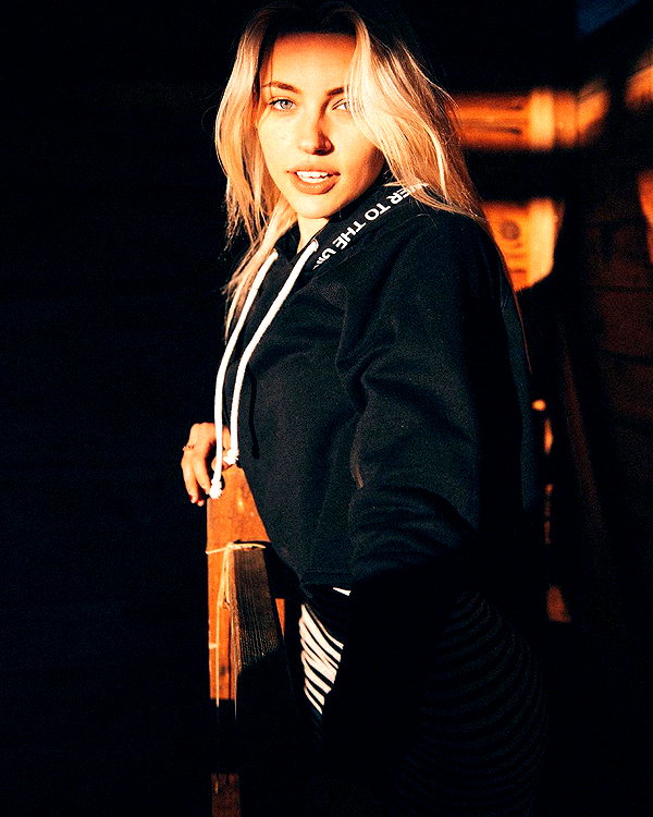 willowwbarbie instagram image archive image