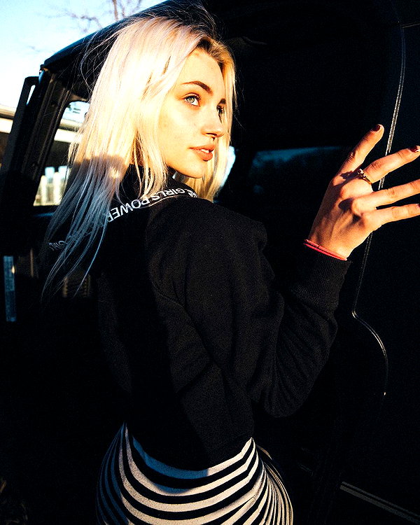 willowwbarbie instagram image archive image