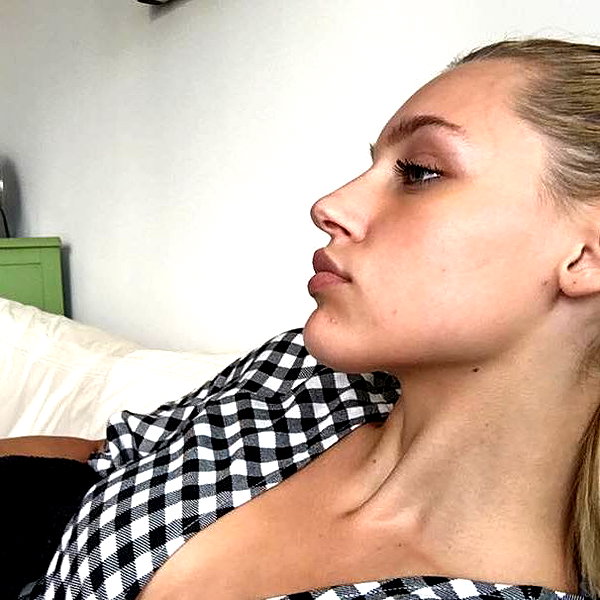 willowwbarbie instagram image archive image