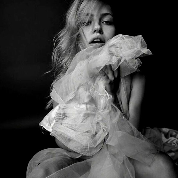 willowwbarbie instagram image archive image