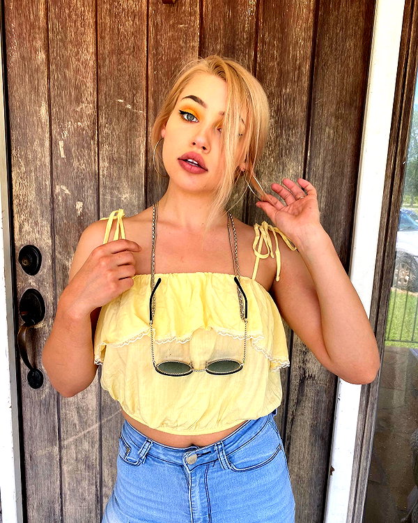 willowwbarbie instagram image archive image