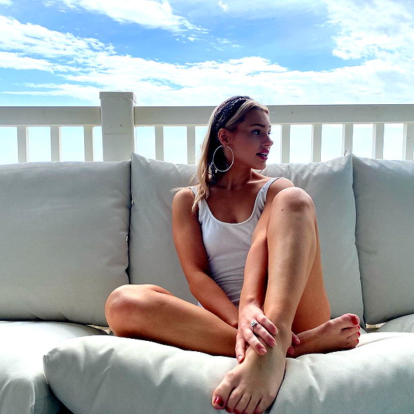 willowwbarbie instagram image archive image