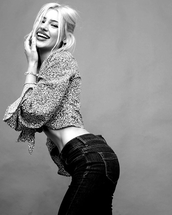 willowwbarbie instagram image archive image