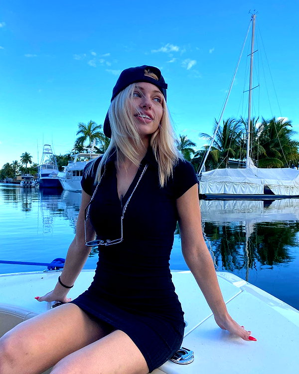 willowwbarbie instagram image archive image