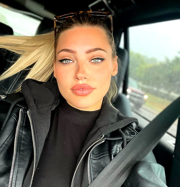 willowwbarbie instagram image archive image