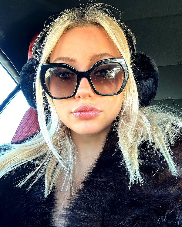 willowwbarbie instagram image archive image