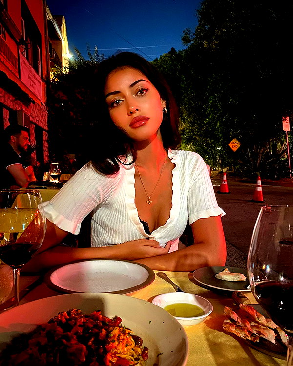 wolfiecindy instagram image archive image