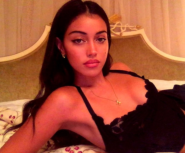 wolfiecindy instagram image archive image