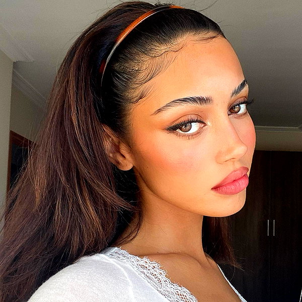 wolfiecindy instagram image archive image