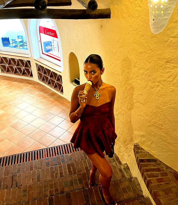 wolfiecindy instagram image archive image
