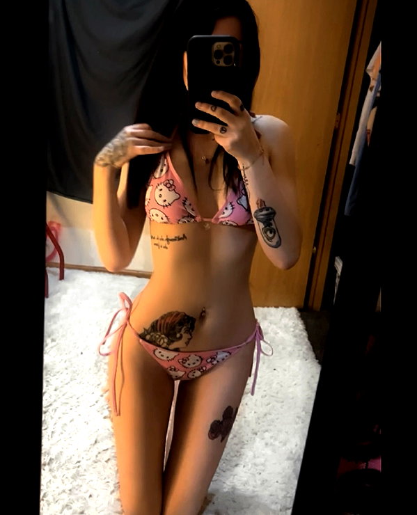 wutamievendoinghere69 instagram image archive image