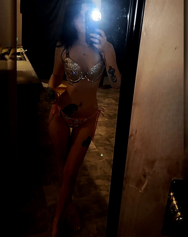 wutamievendoinghere69 instagram image archive image