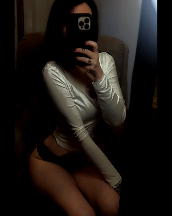 wutamievendoinghere69 instagram image archive image