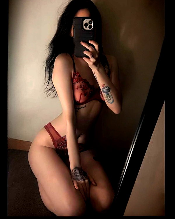 wutamievendoinghere69 instagram image archive image