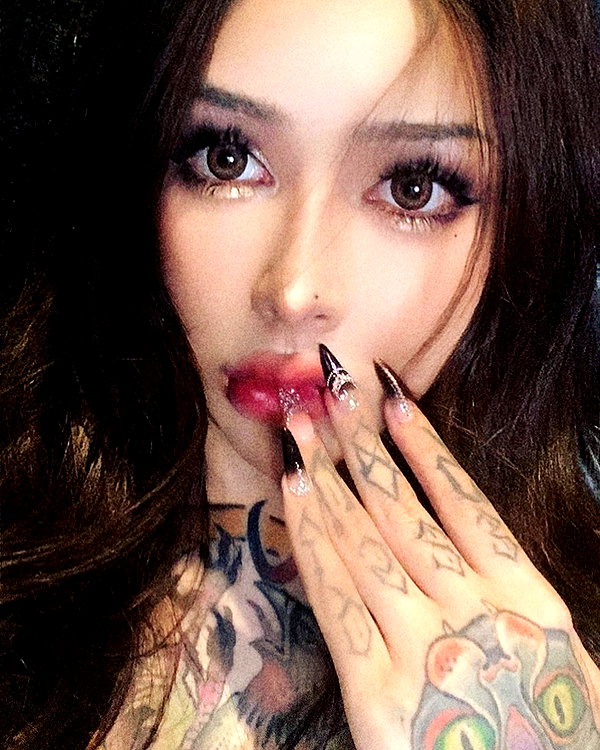 xixigina instagram image archive image