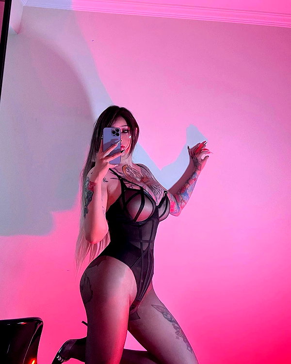 xixigina instagram image archive image