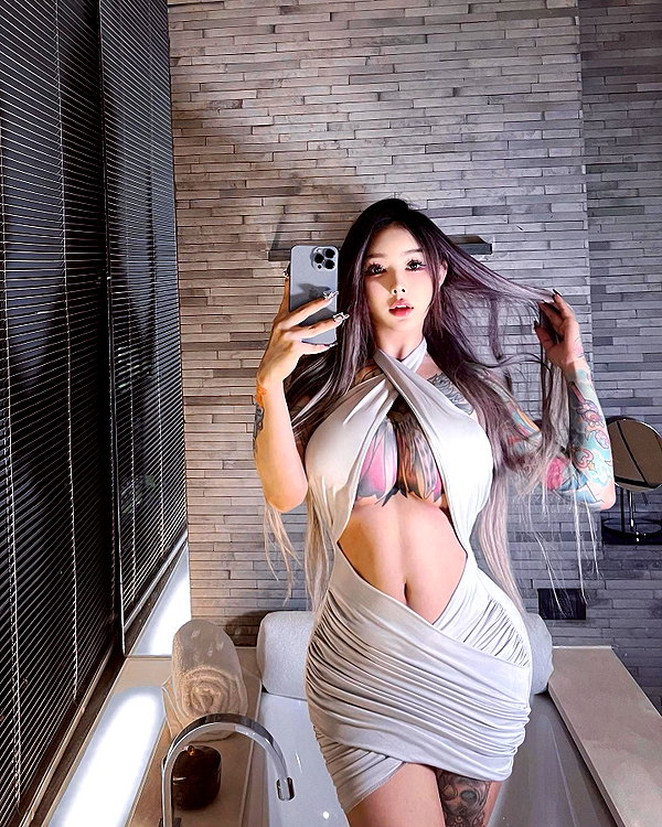 xixigina instagram image archive image