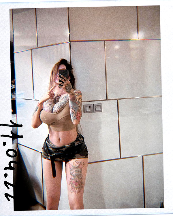 xixigina instagram image archive image