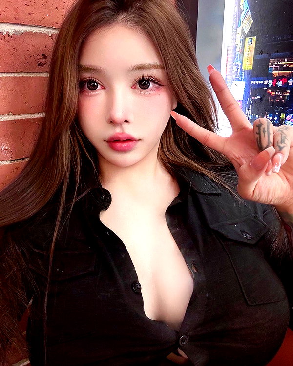 xixigina instagram image archive image