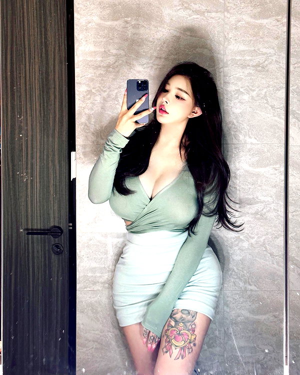 xixigina instagram image archive image